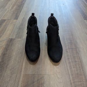 Paul Green | Travis Nubuck Leather Low-Heel Booties| Black